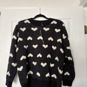 Aqua Heart Pattern Black and White Sweater